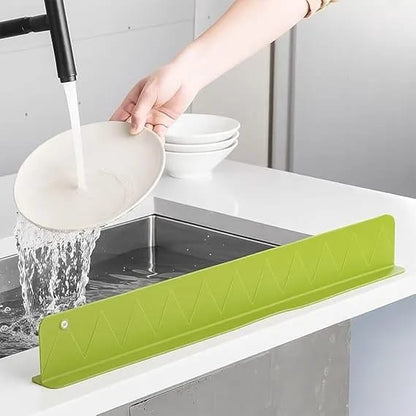 Silicone Sink Splash Guard – Flexible Faucet Water Catcher